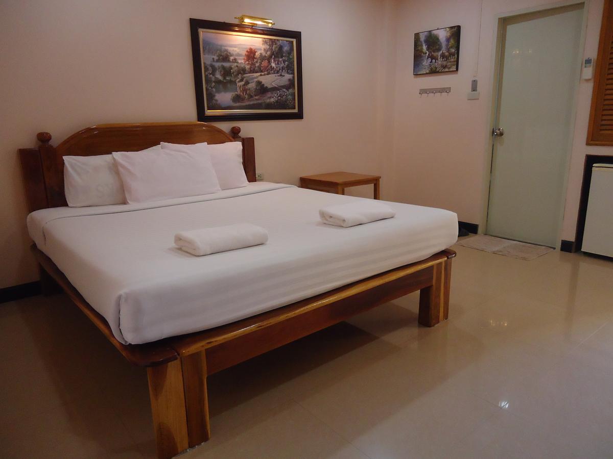 Phadaeng Hotel Ubon Ratchathani Eksteriør bilde